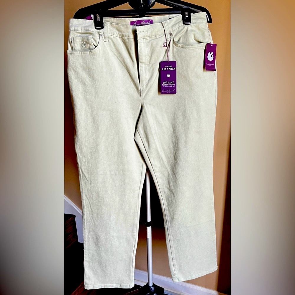 Gloria Vanderbilt Women's Straight Leg Pants in Light Cream